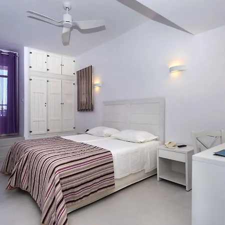 & Kalypso Hotel